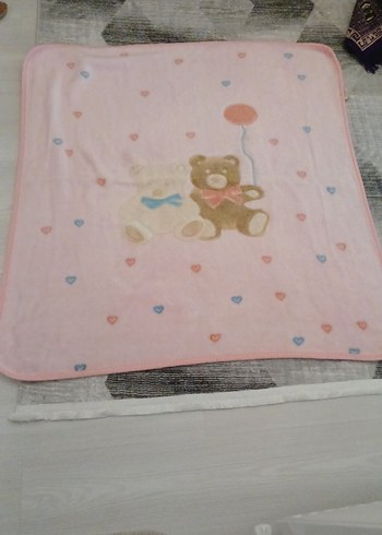 Pembe Ayıcık Desenli Çocuk Battaniyesi