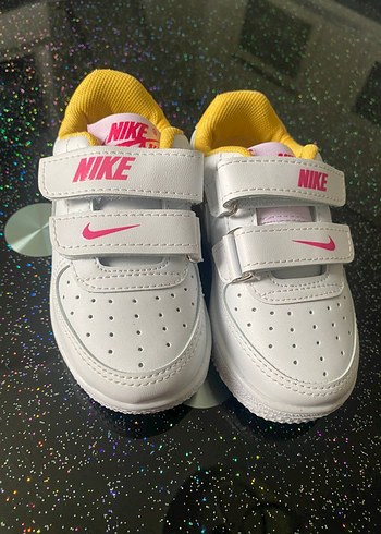 Barbie Desenli Beyaz Kız Çocuk ışıklı Spor Ayakkabı - Görsel 2