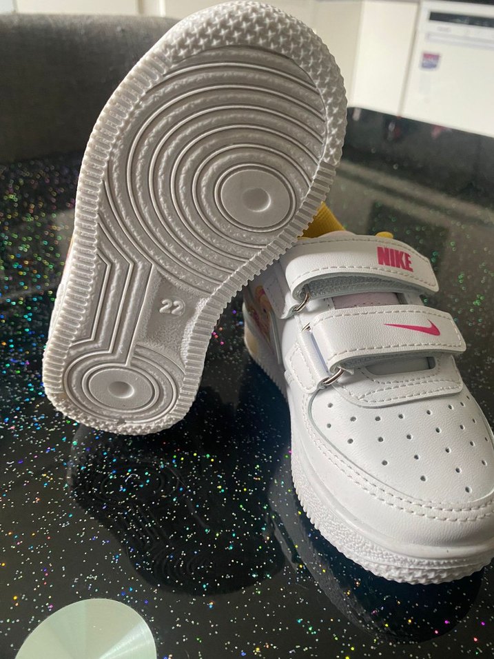 Barbie Desenli Beyaz Kız Çocuk ışıklı Spor Ayakkabı - Görsel 3