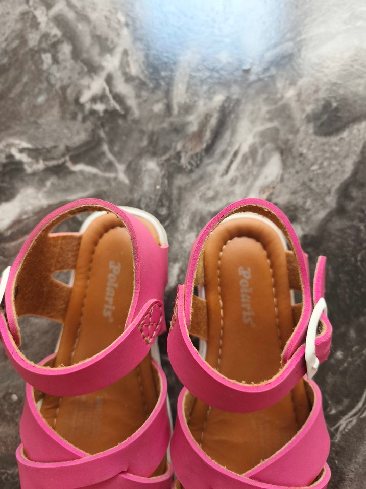 Kız Çocuk Pembe Tokalı Sandalet - Görsel 2