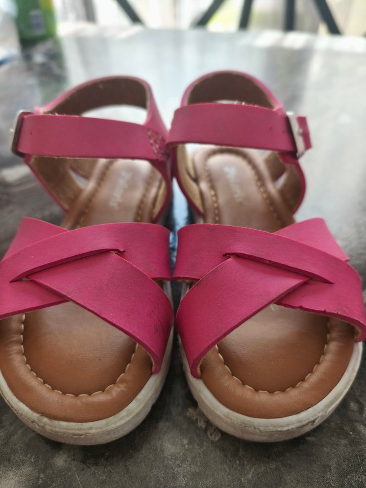 Kız Çocuk Pembe Tokalı Sandalet - Görsel 3