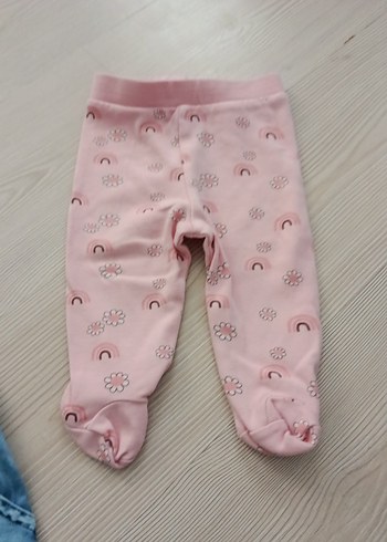 Kız Bebek Pembe Desenli Patikli Pantolon