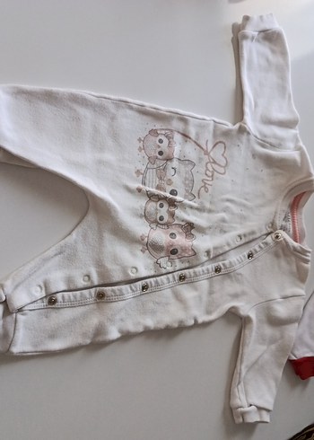 Uzun Kollu Beyaz Nakışlı Bebek Body