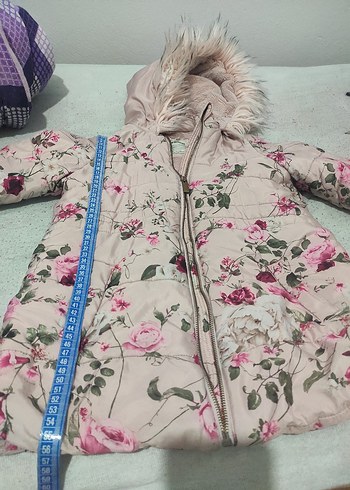 Çiçek Desenli Kürklü Kız Çocuk Mont - Görsel 3