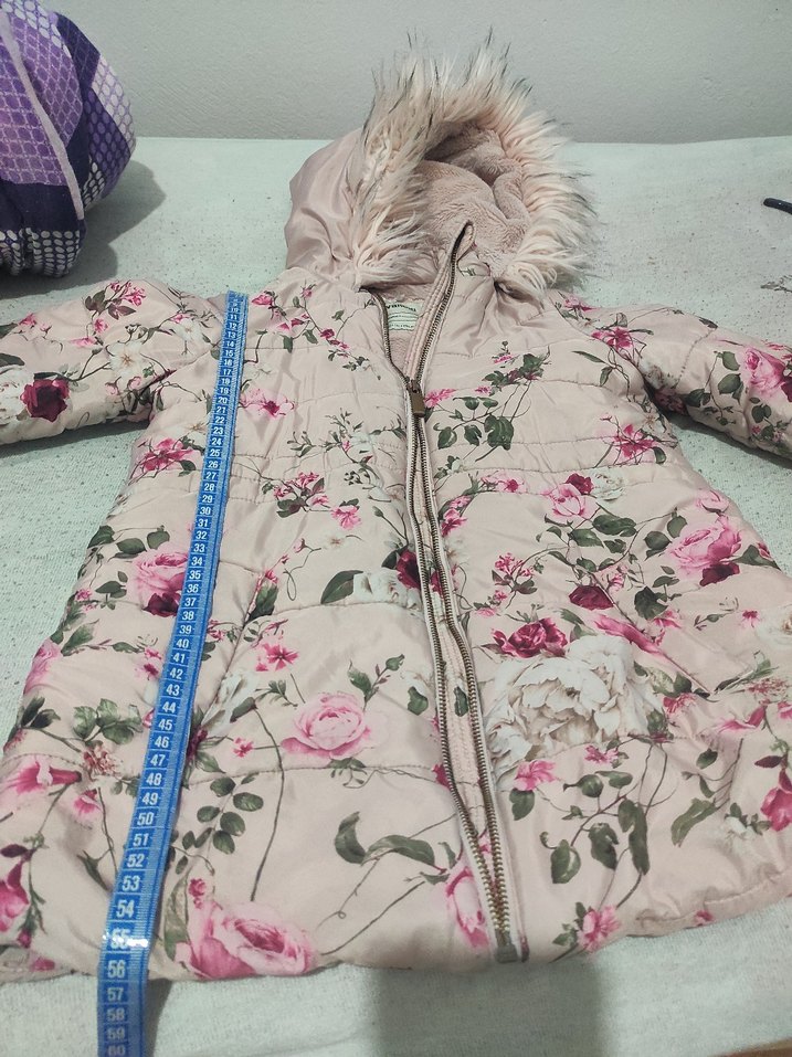 Çiçek Desenli Kürklü Kız Çocuk Mont - Görsel 3