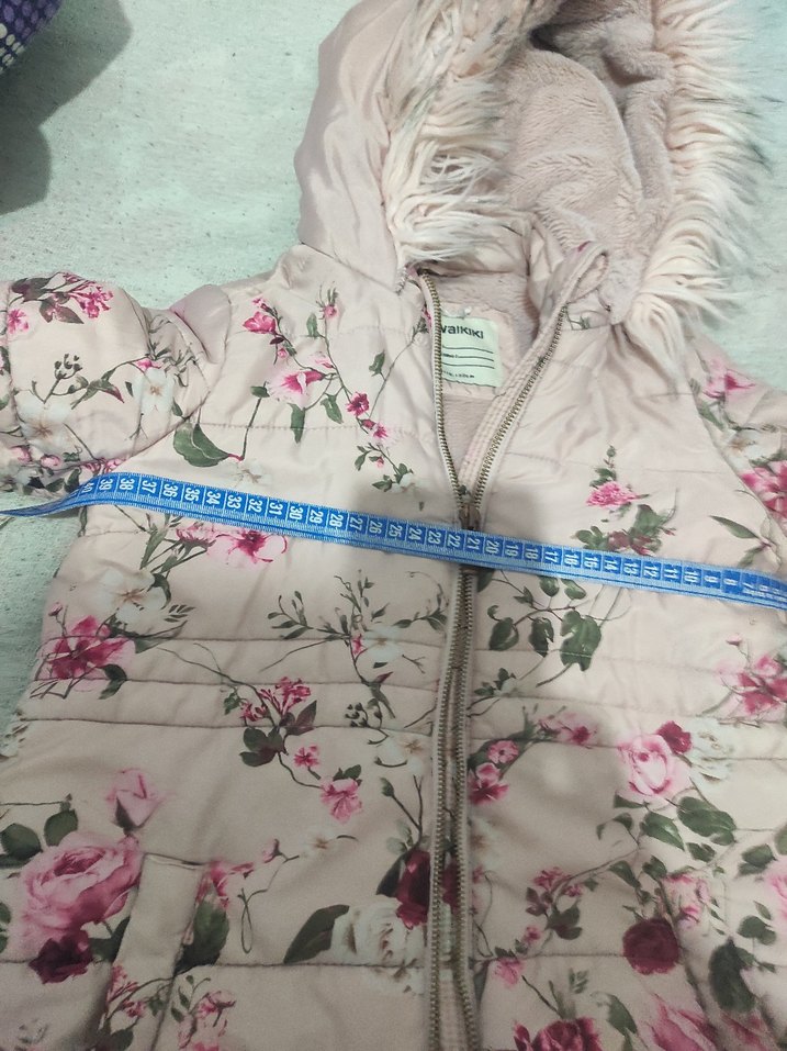 Çiçek Desenli Kürklü Kız Çocuk Mont - Görsel 4