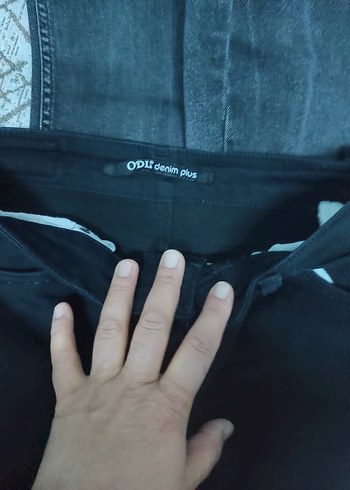 Gri Düğmeli Kadın Midi Kot Pantolon - Görsel 8