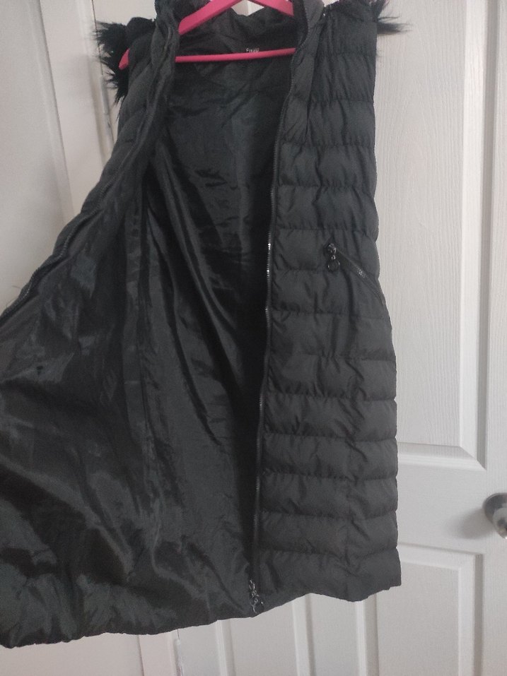 Siyah Kürklü Midi Kadın Yelek - Görsel 3