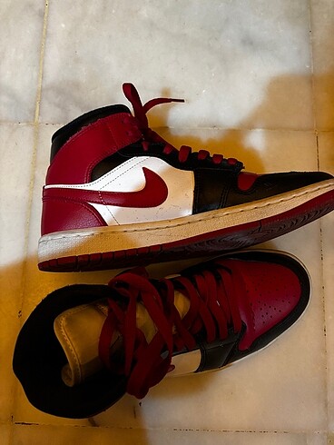 Nike 7.5 Numara Jordan Kırmızı Siyah Orijinal 40 numaraya olur