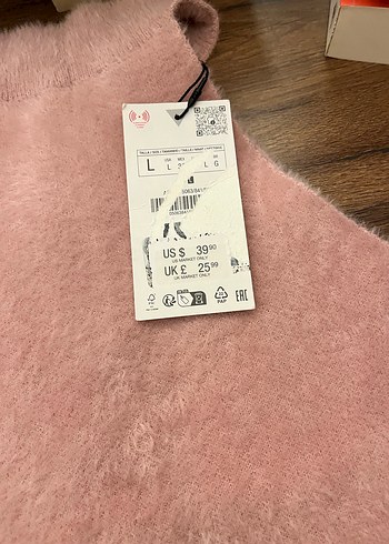 Zara inci işlemeli tüylü örgü bluz etiketli - Görsel 4