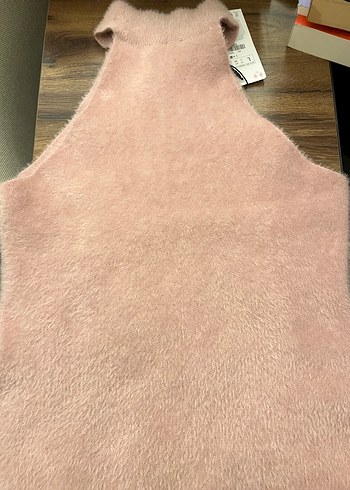 Zara inci işlemeli tüylü örgü bluz etiketli - Görsel 3