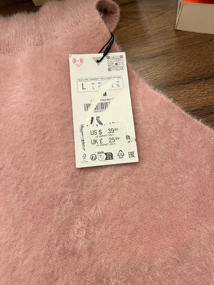 Zara inci işlemeli tüylü örgü bluz etiketli - Görsel 4