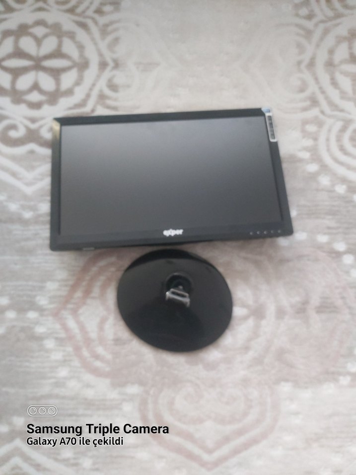 Siyah Ekranlı Casper Monitör - Görsel 2