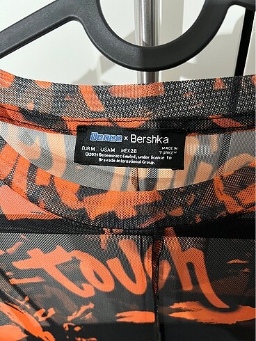 m Beden çeşitli Renk BERSHKA x Benee Elbise