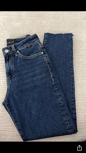 Viola Jean