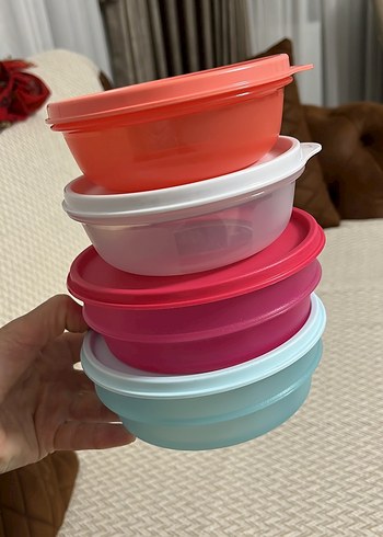 Tupperware Pastel Renkli Plastik Saklama Kapları