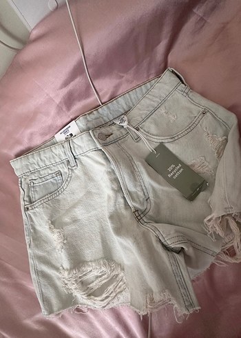 Gri Mini Denim Şort, H&M etiketli şort