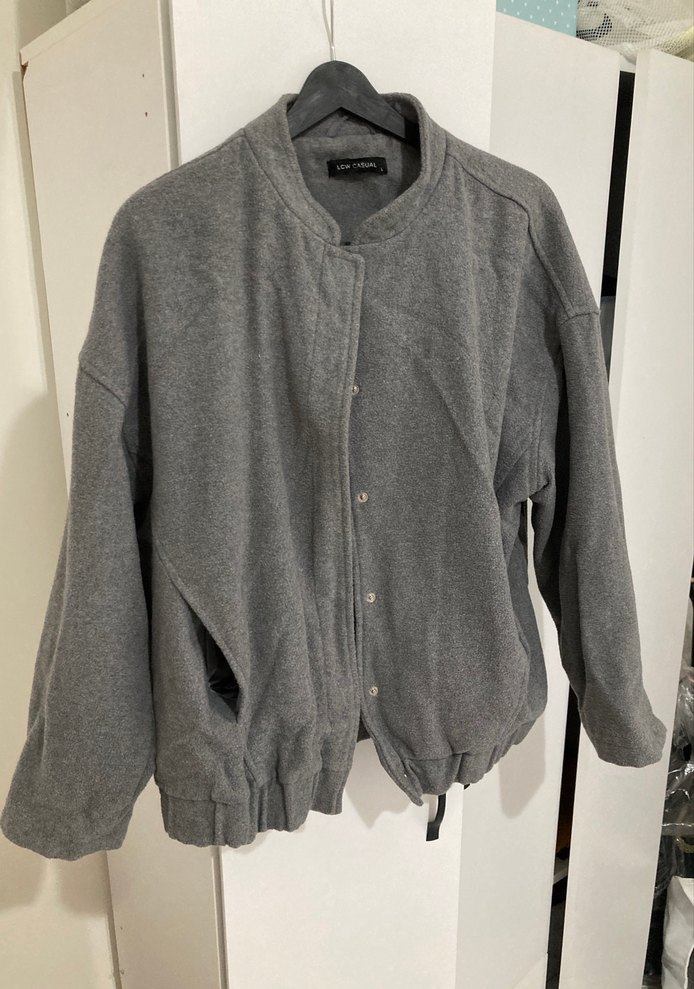 Gri Düğmeli Kadın Ceket - Görsel 3