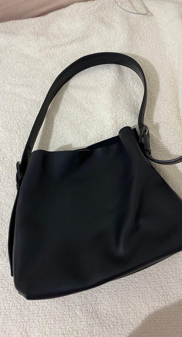 Siyah Minimalist Kadın.biraz kullanılmaya bağlı defosu var - Görsel 3