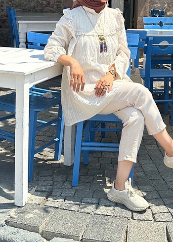 Beyaz Bağlama Desenli Keten Mini Tunik