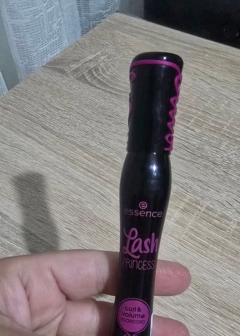 Essence Marka Maskara - Görsel 2