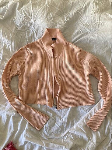 pembe kısa crop hırka