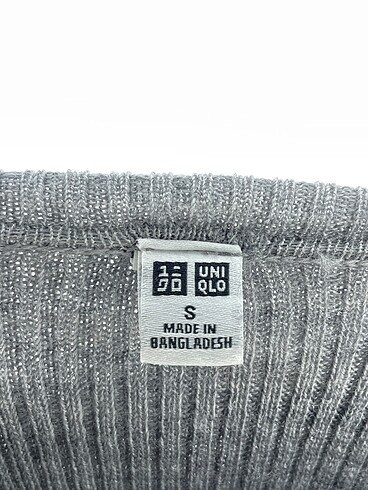 s Beden gri Renk Uniqlo Kazak / Triko %70 İndirimli.