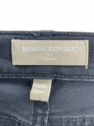 26 Beden siyah Renk Banana Republic Jean / Kot %70 İndirimli.