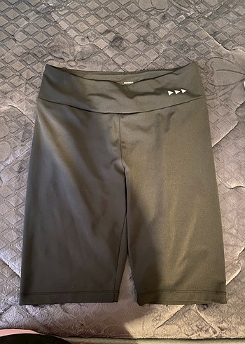Siyah Midi Spor Şort - Görsel 3