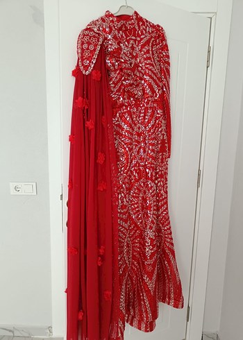 Kırmızı Nakışlı Uzun abiye - Görsel 2
