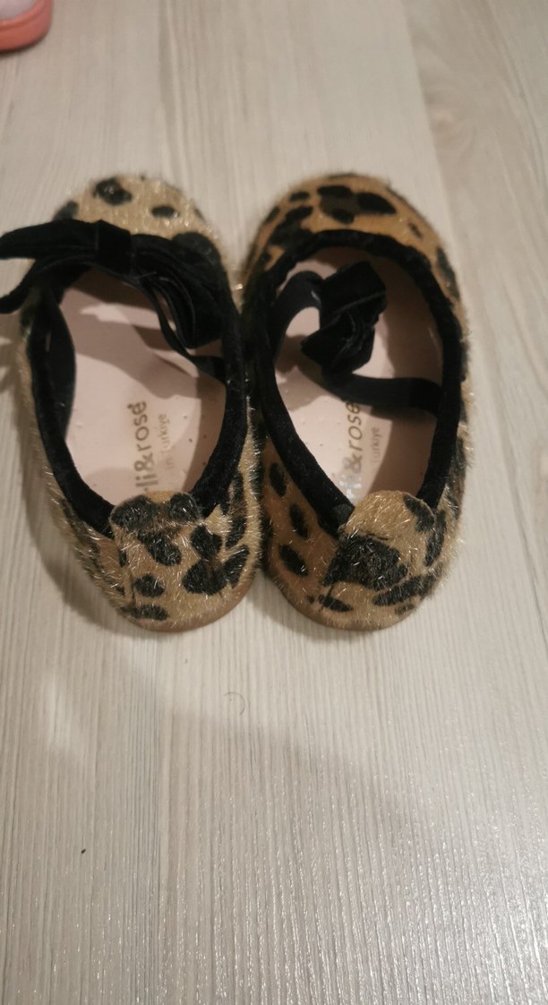 Kız Çocuk Leopar Desenli Kürklü Babet - Görsel 2