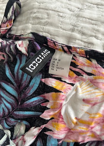 Çiçek Desenli Kadın Mini Tulum - Görsel 4