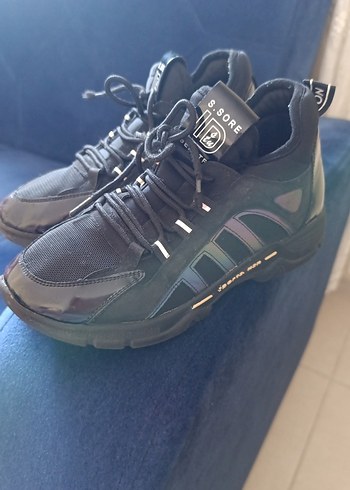Siyah Bağcıklı Erkek Spor Ayakkabı