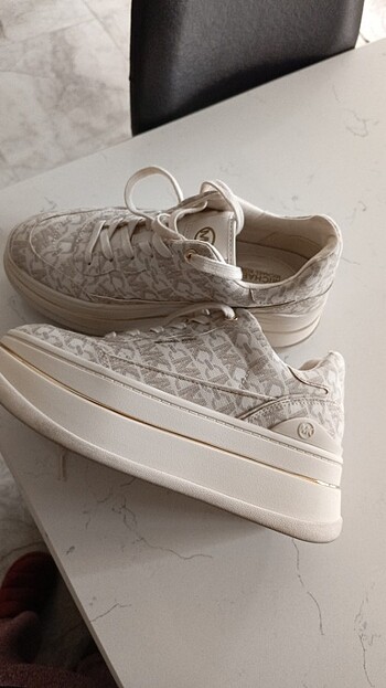 37 Beden Dolgu topuklu sneakers