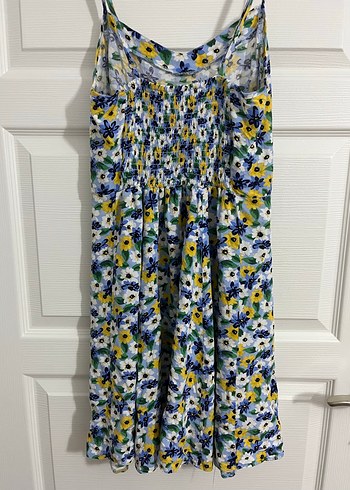 Çiçek Desenli Midi Askılı Elbise - Görsel 2