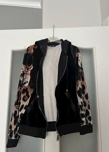 Leopar Desenli Kapüşonlu Kadın hırka - Görsel 2