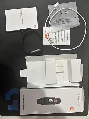 Mİ BAND 9