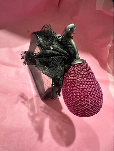 Beden Renk Victoria Secret Parfüm Şişesi