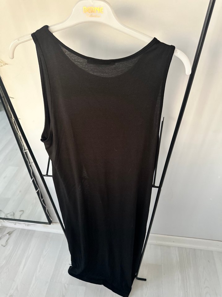 Siyah Şort Üstü - Görsel 3