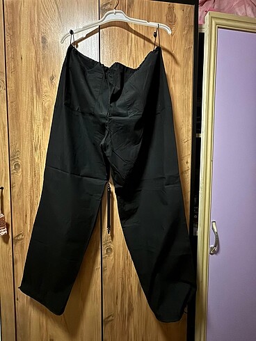 LC Waikiki LCW Oversize Paraşüt Pantolon