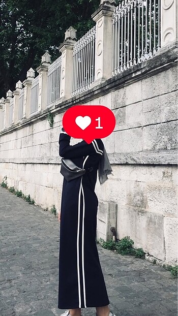 Adidas şeritli spor elbise