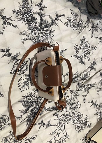 Beyaz Deri Tokalı Bohem Kadın Çanta - Görsel 3