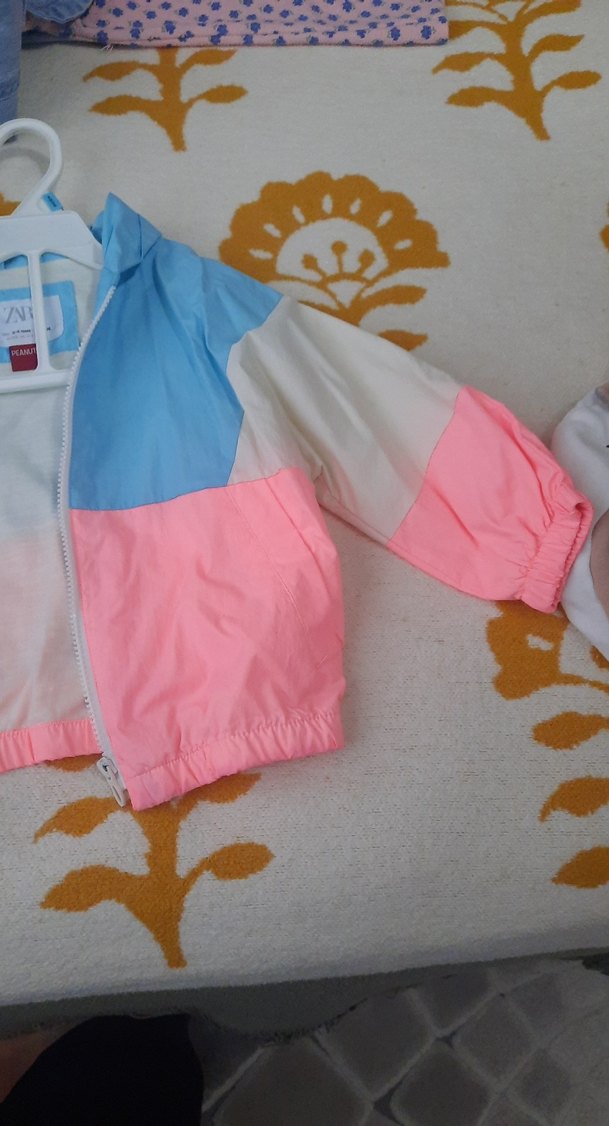 Kız Çocuk Kapüşonlu Renkli Fermuarlı Yağmurluk - Görsel 2