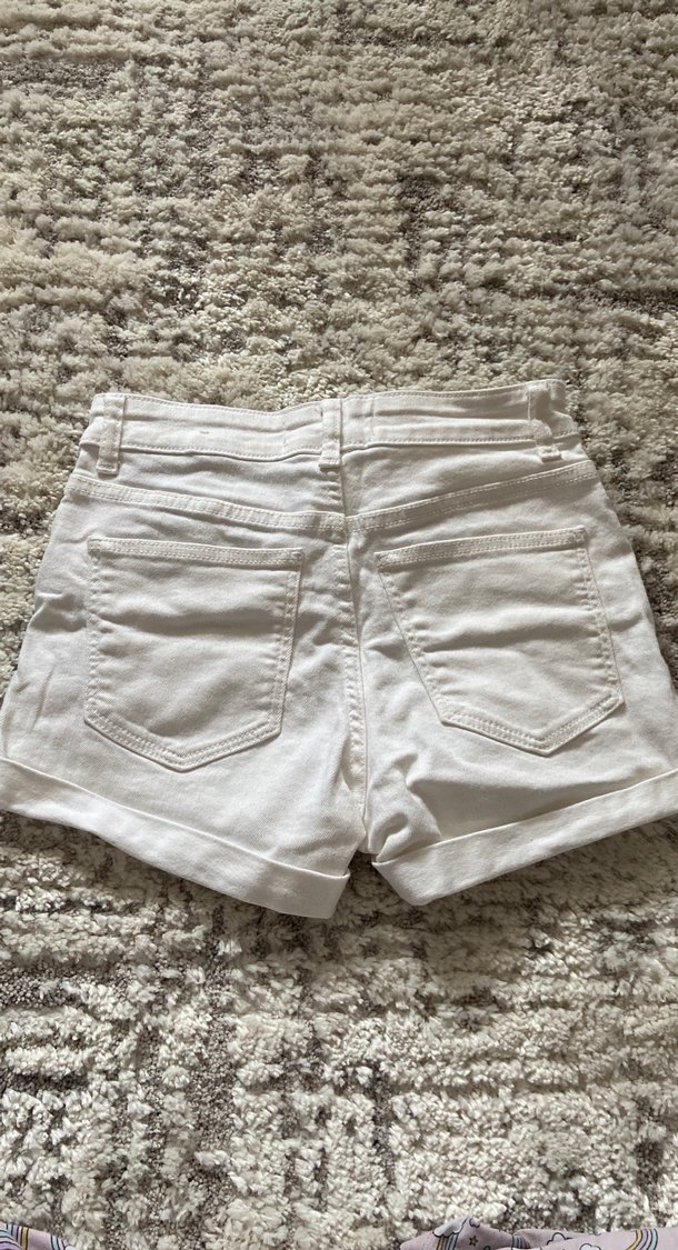 Beyaz Kısa Mini Kot Şort - Görsel 3