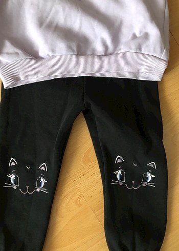 Gri Kapüşonlu Uzun Kollu Bebek Kız Takımı - Görsel 2