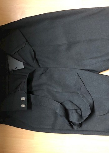 House of camellia Kadın SiyahKemerli Midi KumaşPantolon 36 beden - Görsel 7