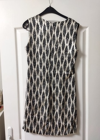 V Yaka Kolsuz Midi Desenli Elbise - Görsel 2