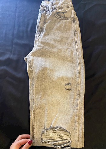 Gri Yırtık Kot Pantolon - Görsel 2