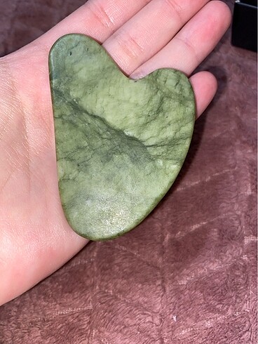 Doğal opal yeşim gua sha masaj taşı