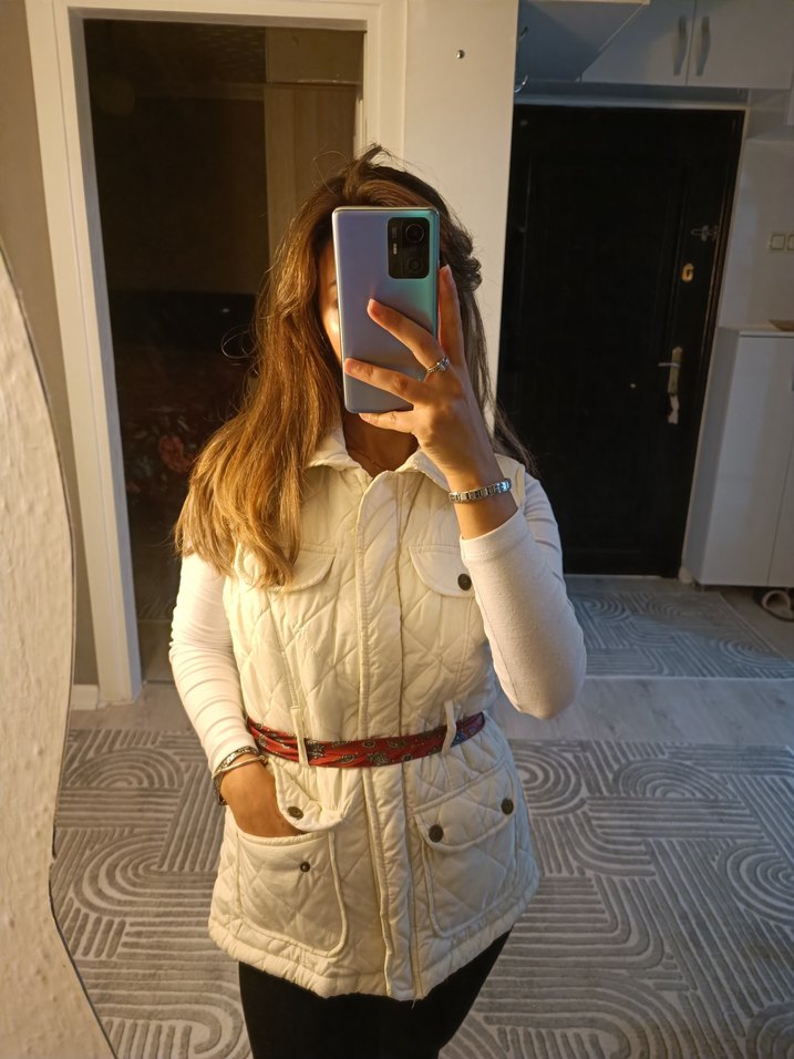 Düğmeli Beyaz Kadın Midi Yelek - Görsel 3